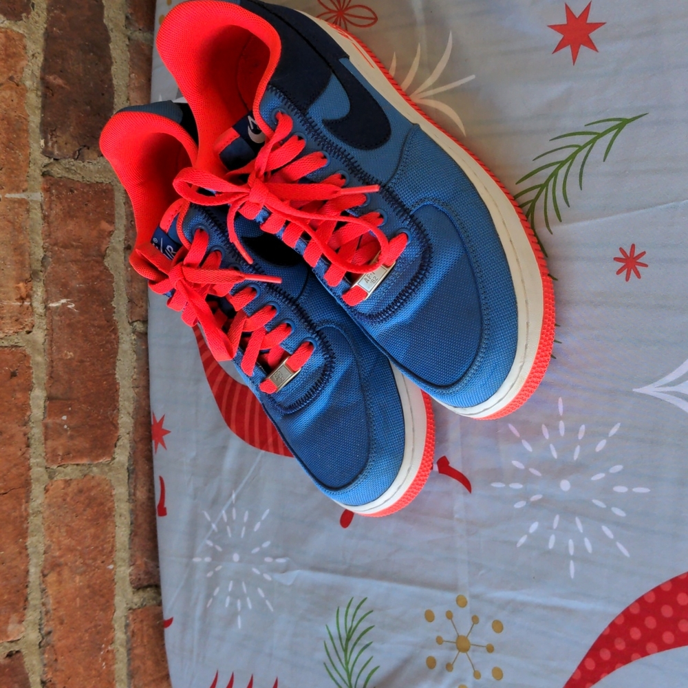 Nike Air Force 1s Limited edition '82